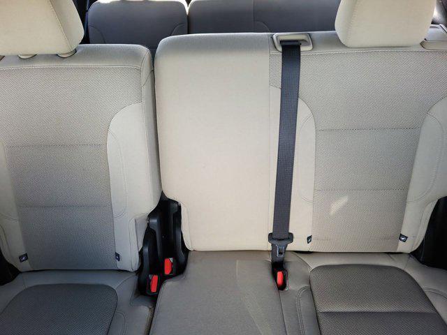 used 2023 Chevrolet Traverse car, priced at $19,281