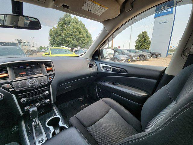 used 2020 Nissan Pathfinder car, priced at $17,281