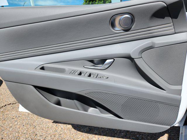 new 2025 Hyundai Elantra car, priced at $25,515