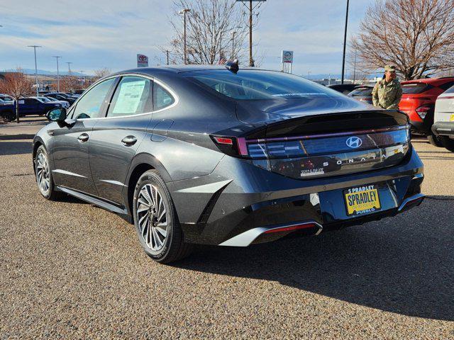 new 2025 Hyundai Sonata Hybrid car, priced at $39,180