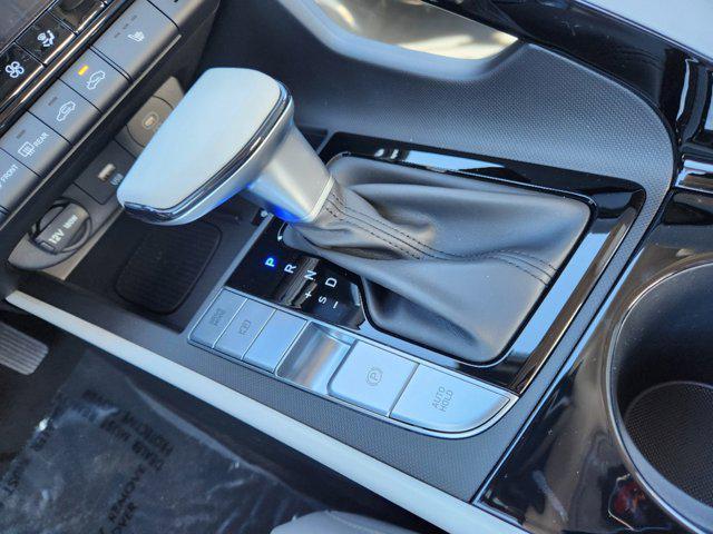 new 2025 Hyundai Elantra car, priced at $28,885