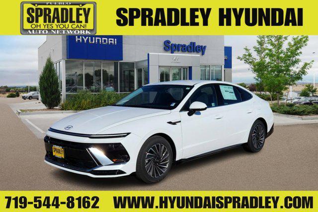 new 2025 Hyundai Sonata Hybrid car, priced at $33,180