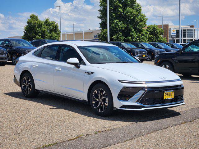 new 2025 Hyundai Sonata car, priced at $29,386