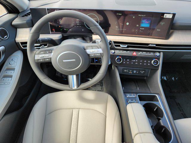 new 2025 Hyundai Sonata Hybrid car, priced at $32,077