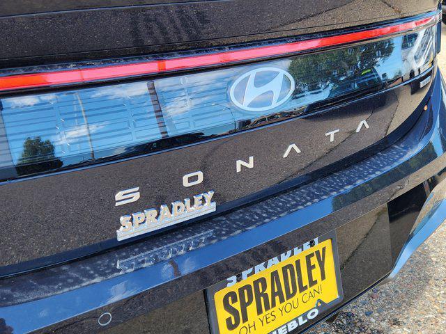 new 2025 Hyundai Sonata Hybrid car, priced at $32,077