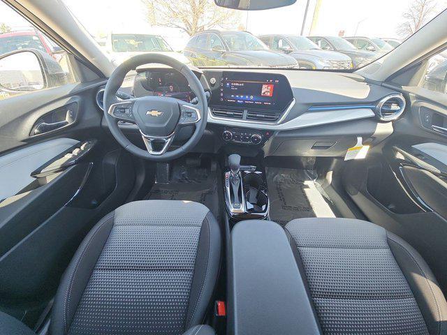 new 2025 Chevrolet Trax car, priced at $25,385