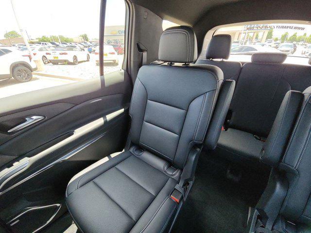 new 2025 Chevrolet Traverse car, priced at $53,139