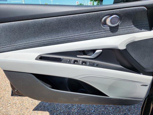 new 2025 Hyundai Elantra car, priced at $24,646