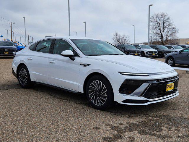 new 2025 Hyundai Sonata Hybrid car, priced at $33,400