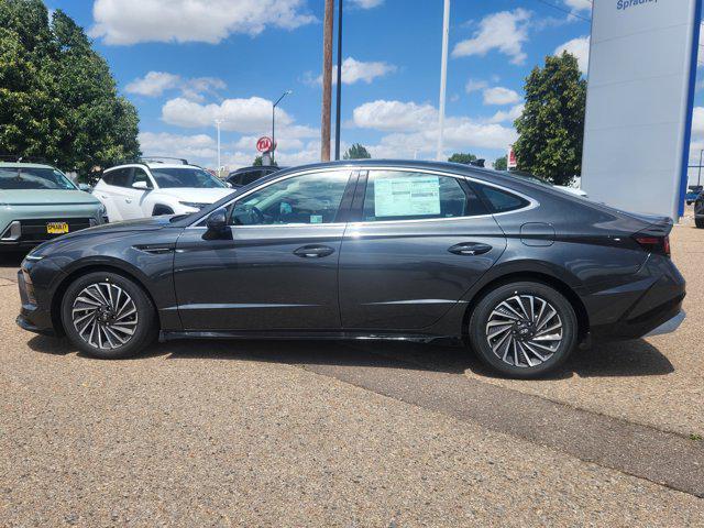 new 2025 Hyundai Sonata Hybrid car, priced at $37,058