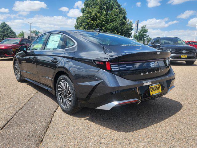 new 2025 Hyundai Sonata Hybrid car, priced at $37,058