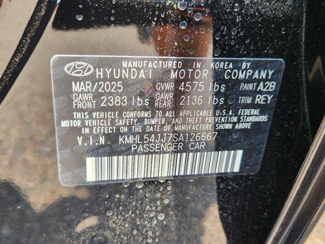 new 2025 Hyundai Sonata Hybrid car, priced at $37,051