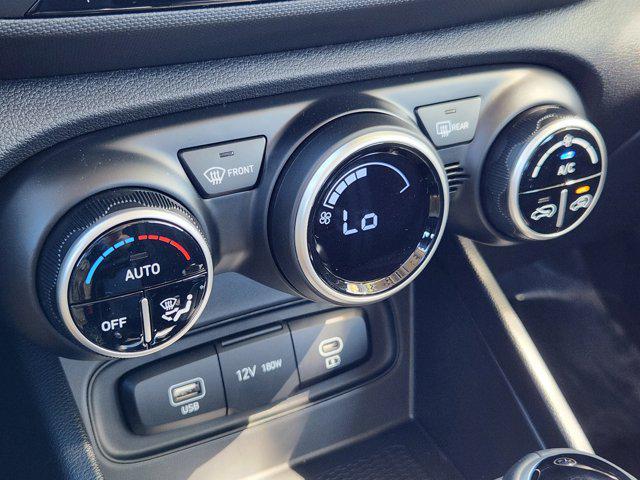 new 2025 Hyundai Venue car, priced at $21,898