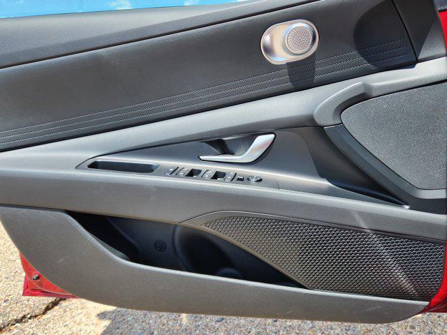 new 2025 Hyundai ELANTRA HEV car, priced at $27,710