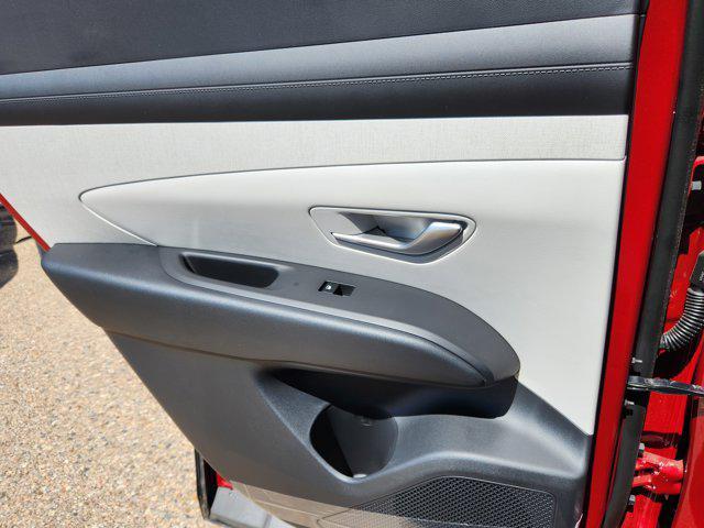 new 2025 Hyundai TUCSON Hybrid car, priced at $38,870