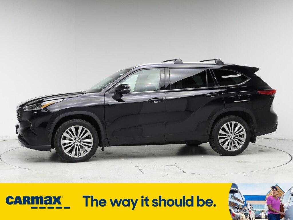 used 2022 Toyota Highlander car, priced at $41,998