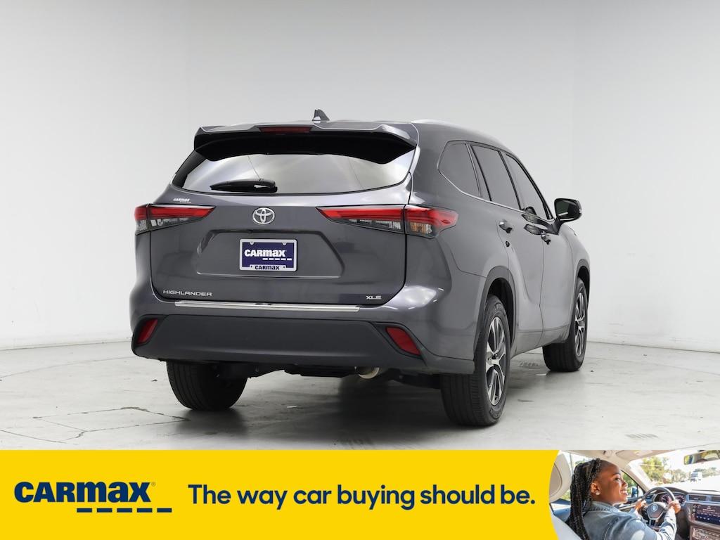 used 2022 Toyota Highlander car, priced at $35,998