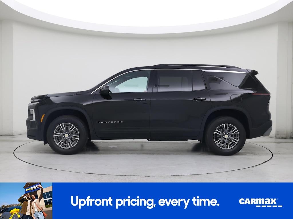 used 2024 Chevrolet Traverse car, priced at $42,998