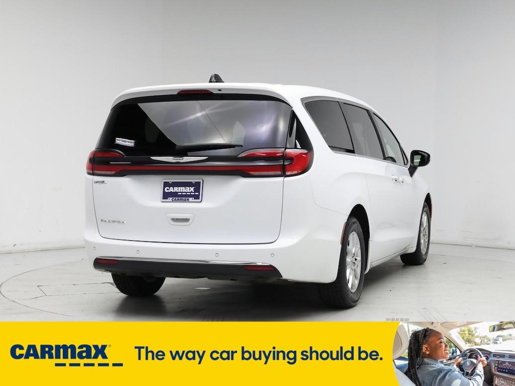 used 2023 Chrysler Pacifica car, priced at $26,998
