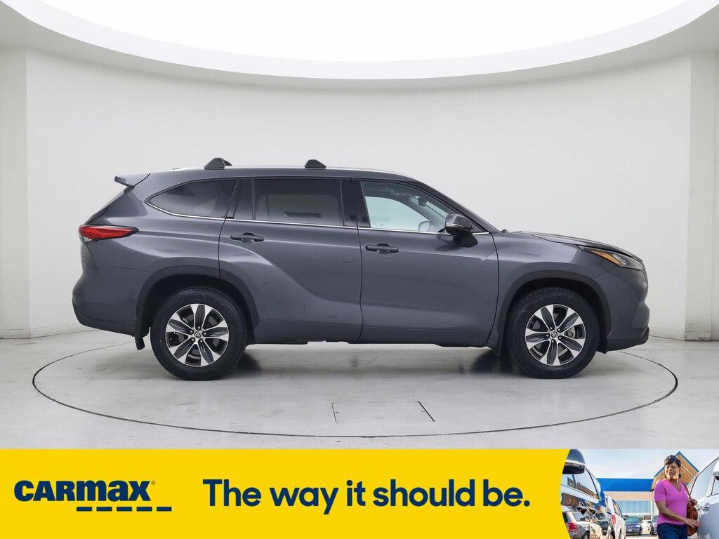 used 2020 Toyota Highlander car, priced at $34,998