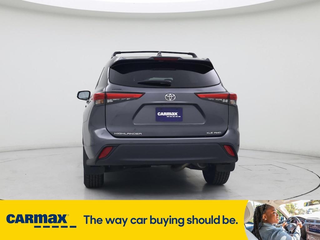 used 2020 Toyota Highlander car, priced at $34,998