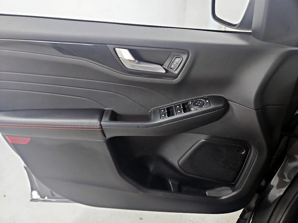 used 2023 Ford Escape car, priced at $24,998