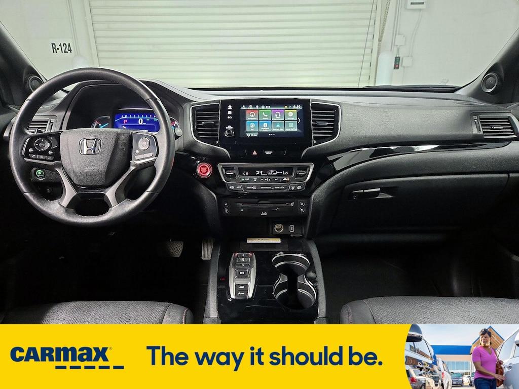 used 2022 Honda Pilot car, priced at $35,998