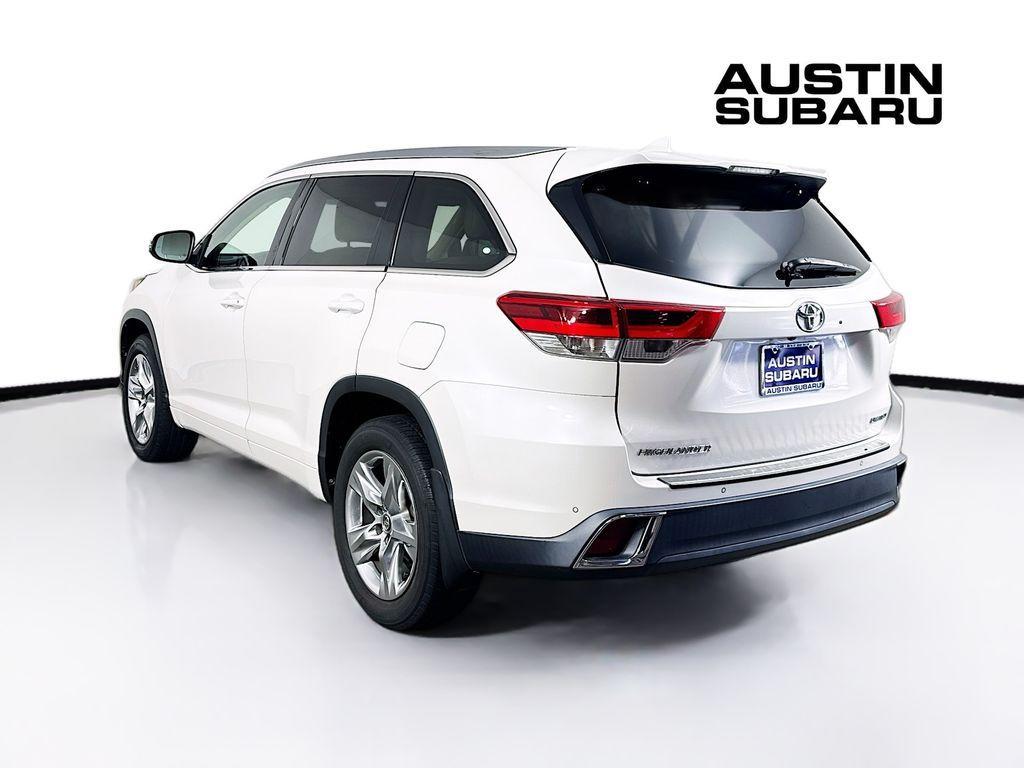 used 2018 Toyota Highlander car, priced at $24,270