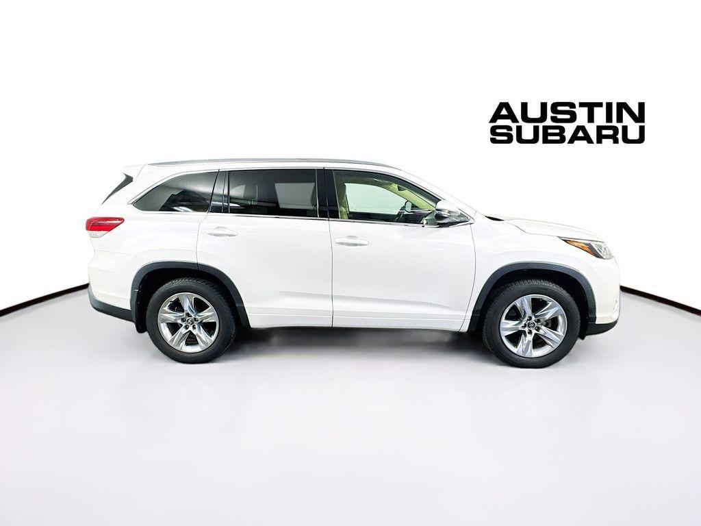 used 2018 Toyota Highlander car, priced at $24,270