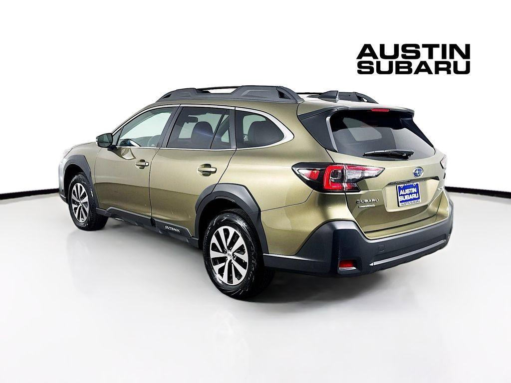 used 2025 Subaru Outback car, priced at $31,800