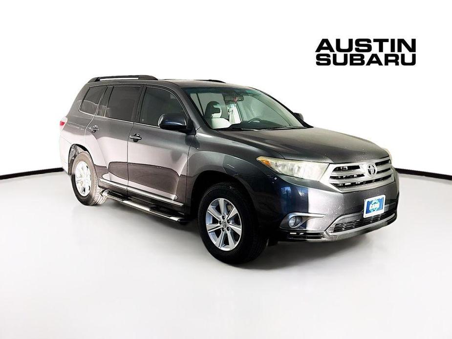 used 2011 Toyota Highlander car, priced at $12,500