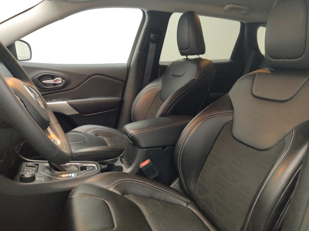 used 2022 Jeep Cherokee car, priced at $26,095