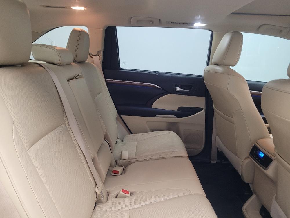 used 2018 Toyota Highlander car, priced at $25,995