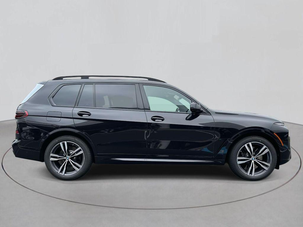 new 2026 BMW X7 car, priced at $123,430