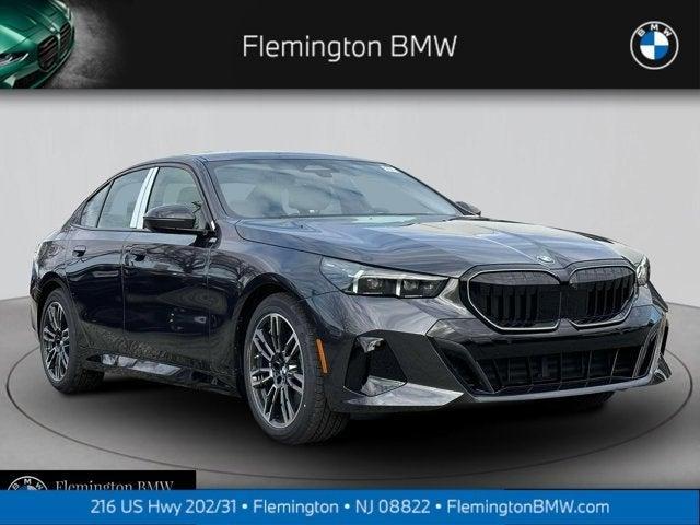 new 2025 BMW 540 car, priced at $76,375