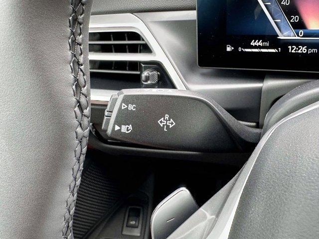 new 2025 BMW 330 car