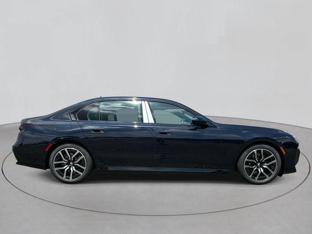 new 2025 BMW 760 car, priced at $133,945