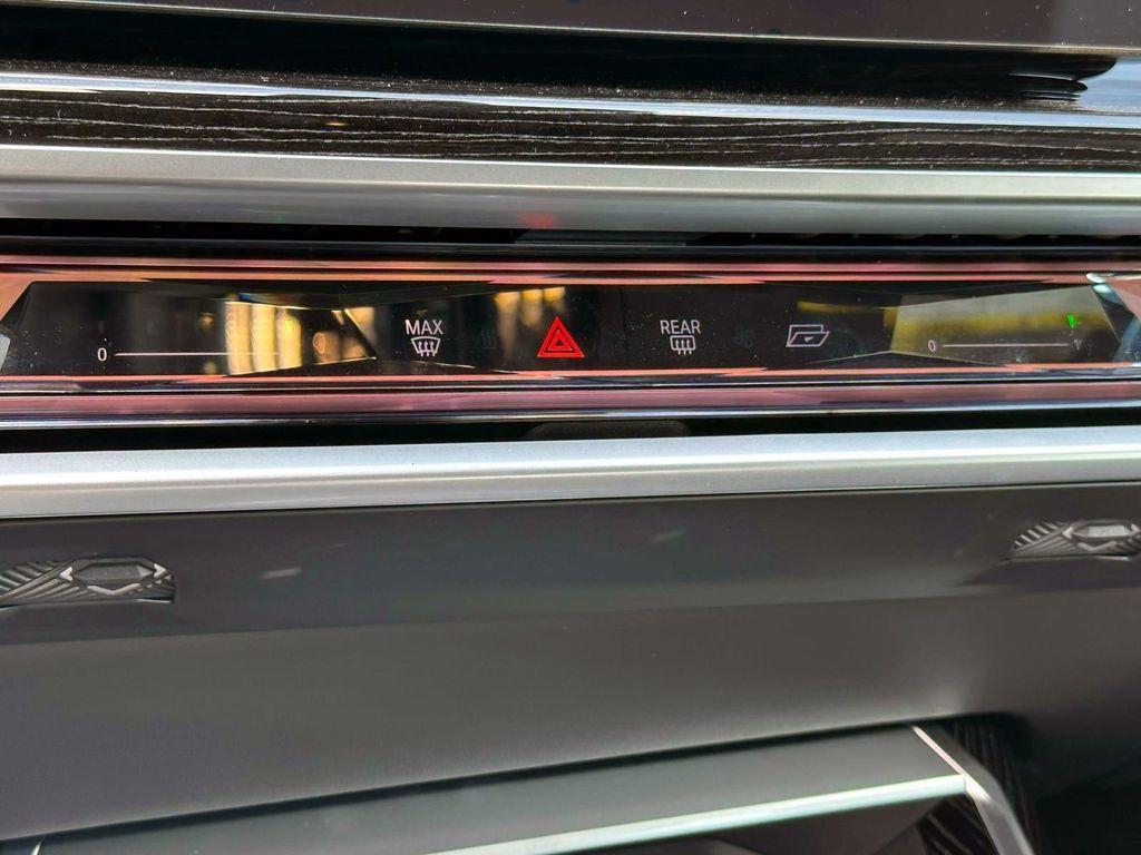 new 2025 BMW 760 car, priced at $133,945