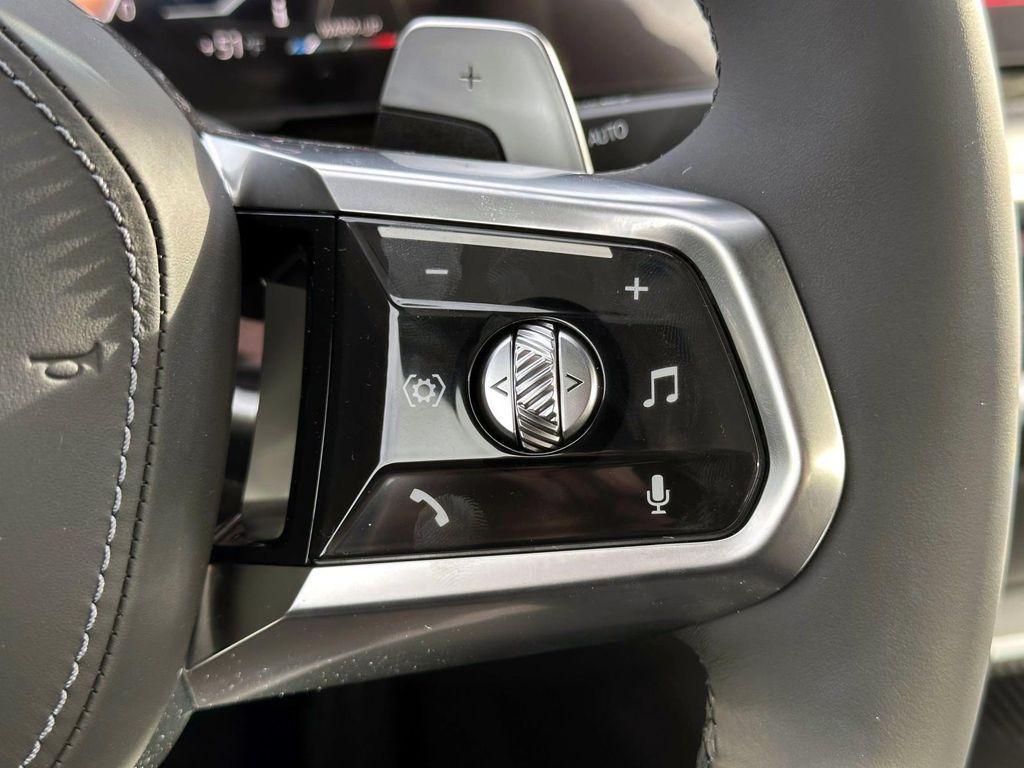 new 2025 BMW 760 car