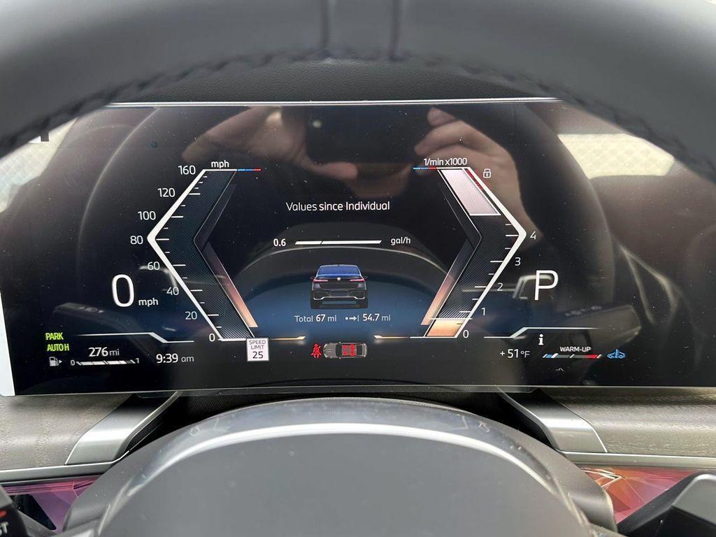 new 2025 BMW 760 car