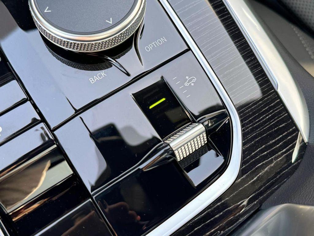 new 2026 BMW X7 car, priced at $97,125