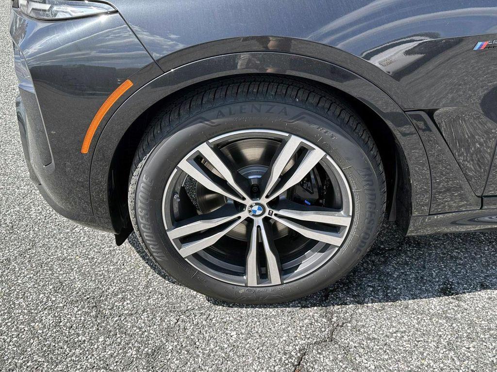 new 2026 BMW X7 car, priced at $124,000