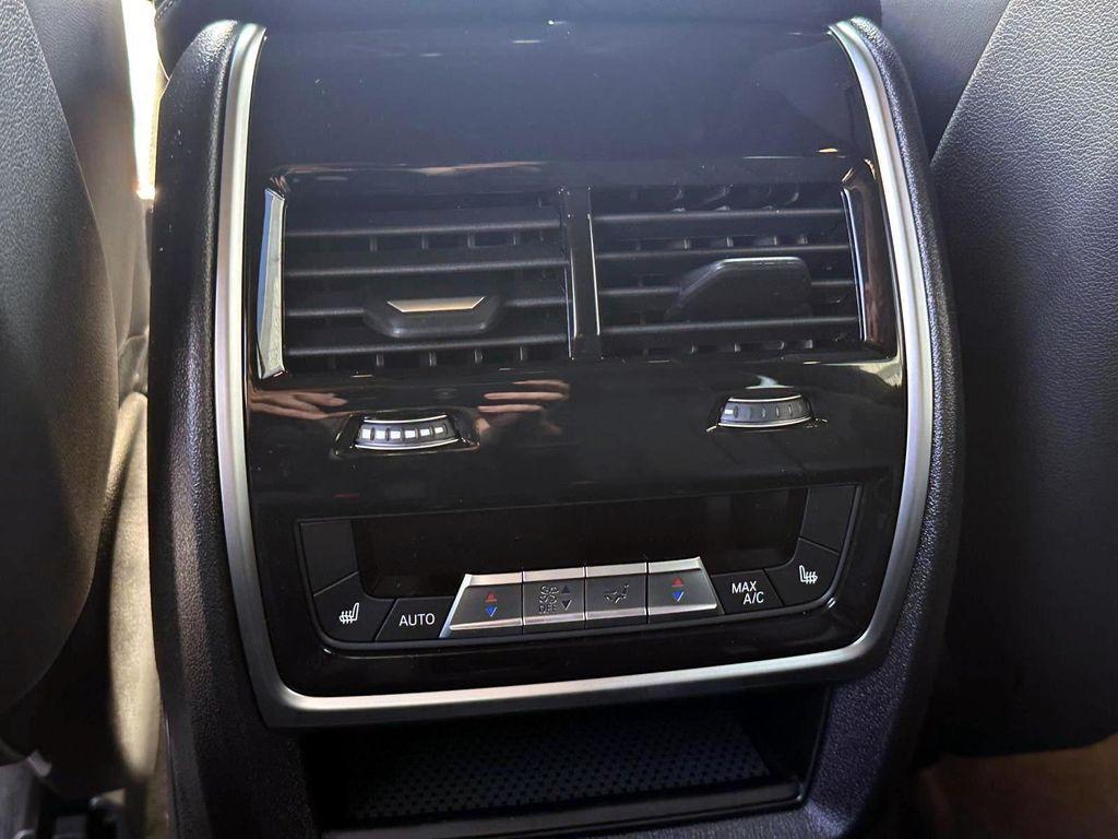 new 2026 BMW X7 car, priced at $124,000