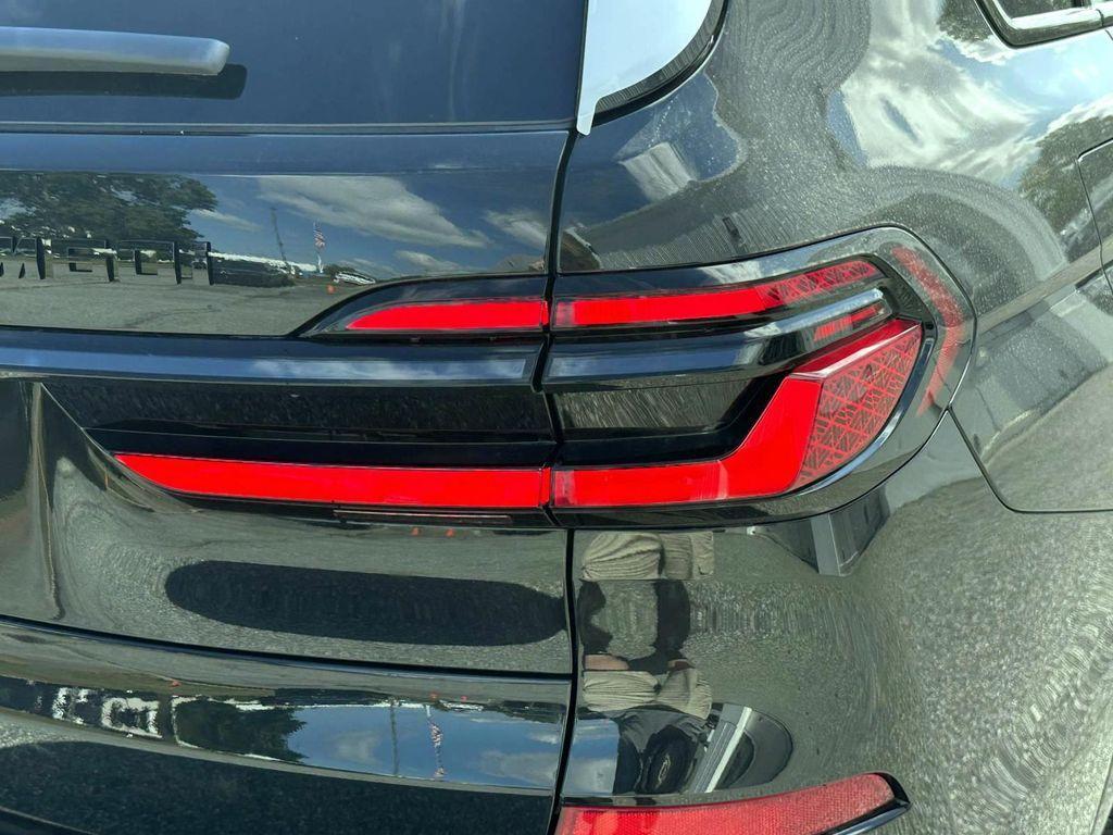 new 2026 BMW X7 car, priced at $124,000