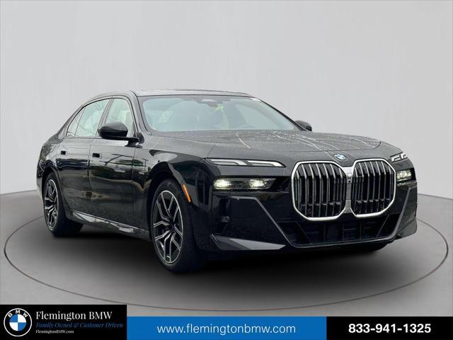 new 2024 BMW 760 car, priced at $124,045