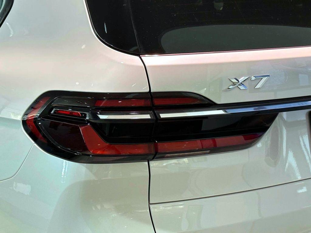 new 2025 BMW X7 car, priced at $95,535