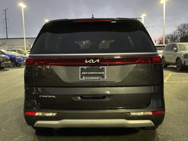 used 2023 Kia Carnival car, priced at $28,012