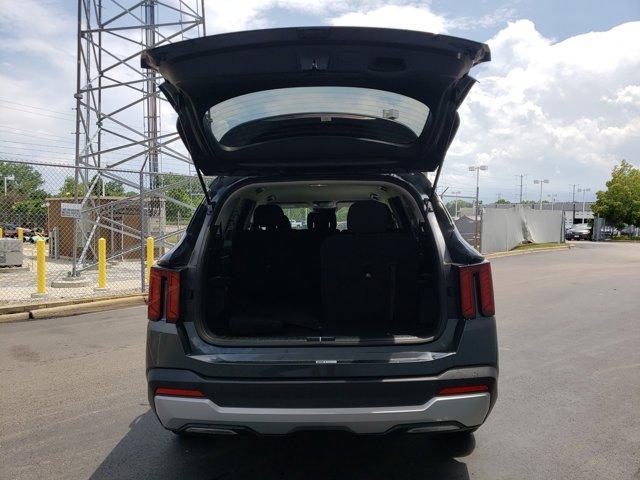 used 2024 Kia Sorento car, priced at $27,491