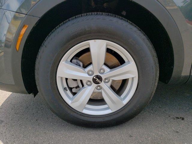 used 2024 Kia Sorento car, priced at $27,491