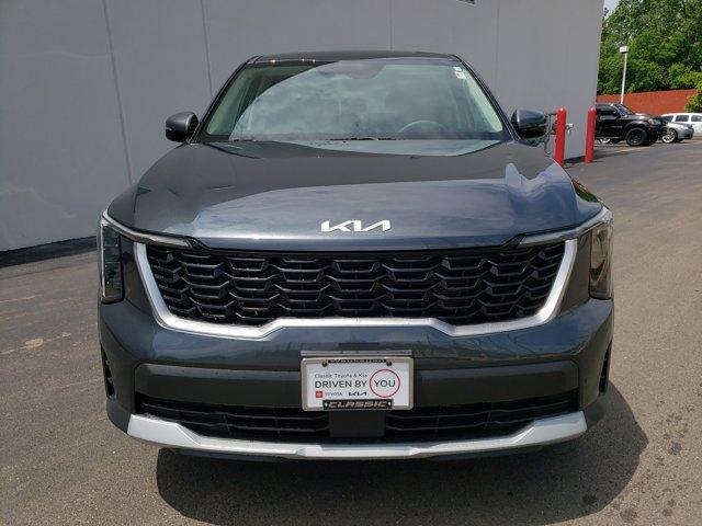 used 2024 Kia Sorento car, priced at $27,491